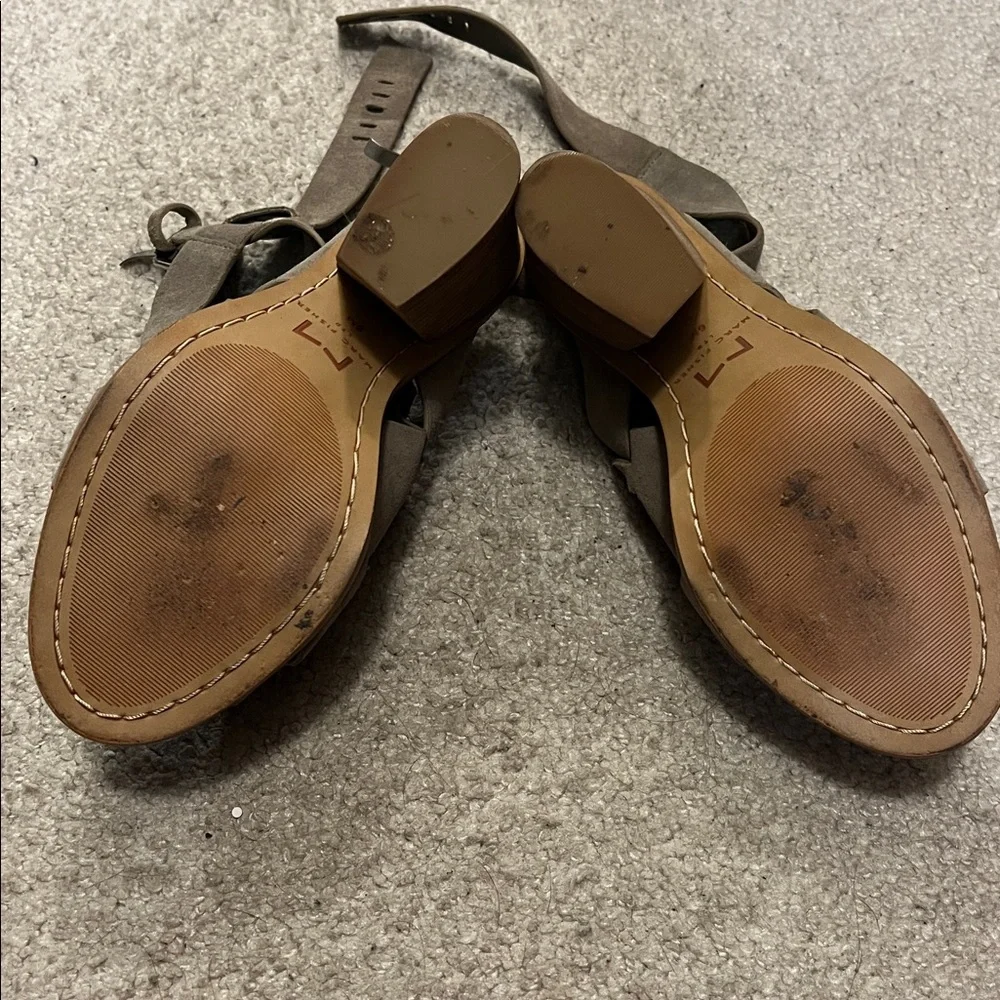 Marc Fisher LTD Valen Sandal TAUPE SUEDE size 6 - Picture 10 of 16